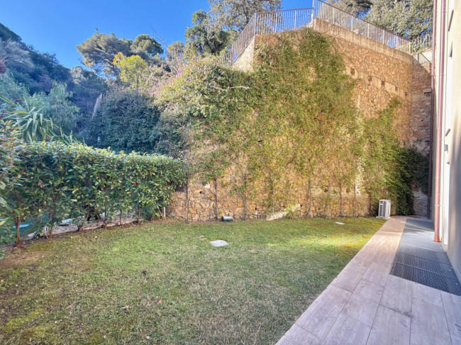 Bilocale con giardino in vendita a Borghetto Santo Spirito