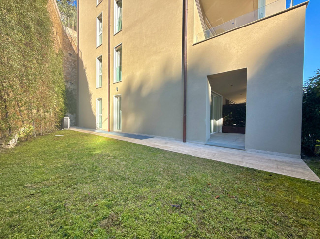 Bilocale con giardino in vendita a Borghetto Santo Spirito