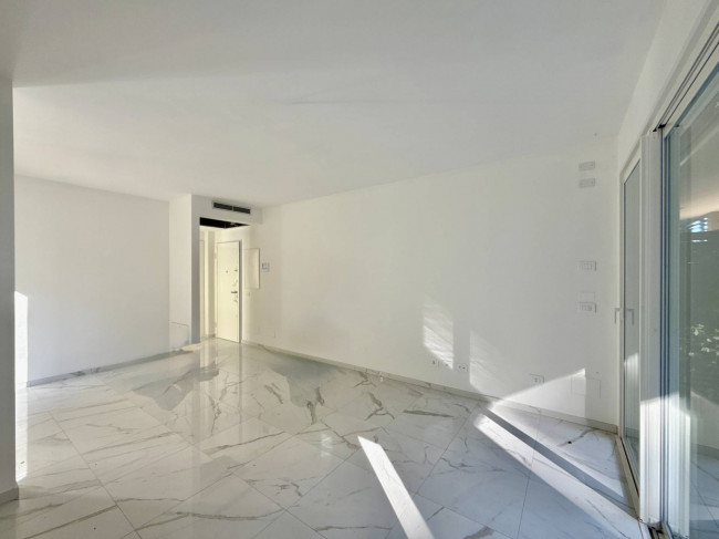 Bilocale con giardino in vendita a Borghetto Santo Spirito