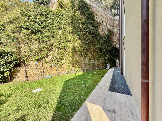 Bilocale con giardino in vendita a Borghetto Santo Spirito