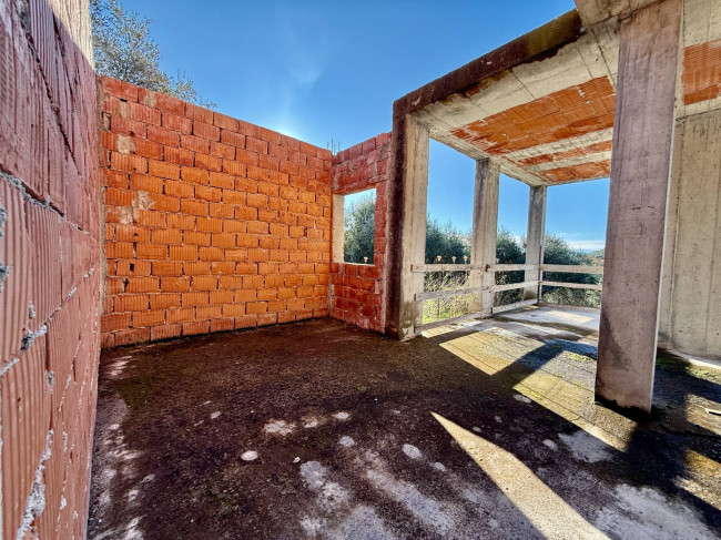 Villa zu verkaufen in Diano San Pietro