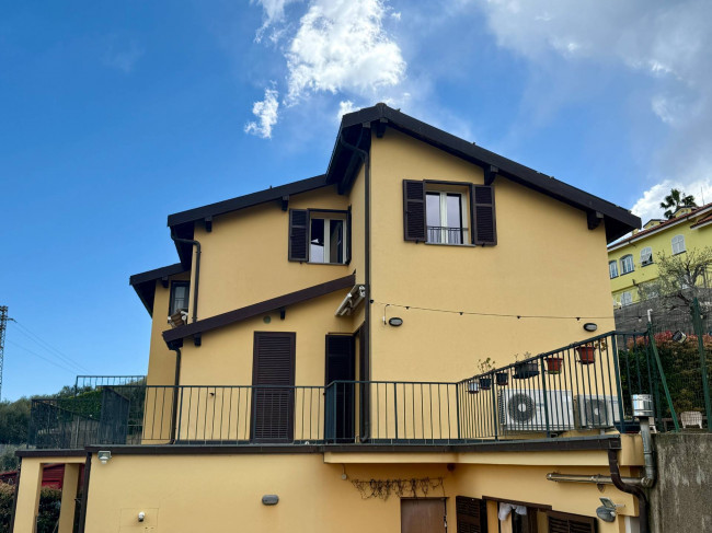 Terraced house for sale in Imperia