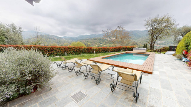 Villa in vendita a Garlenda