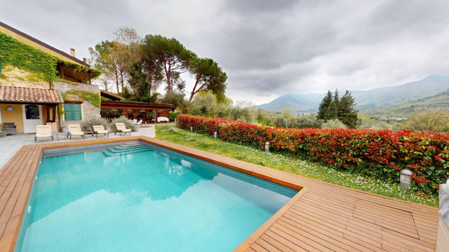 Villa in vendita a Garlenda