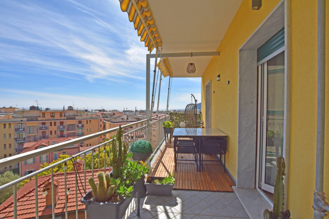 Trilocale in vendita a Alassio