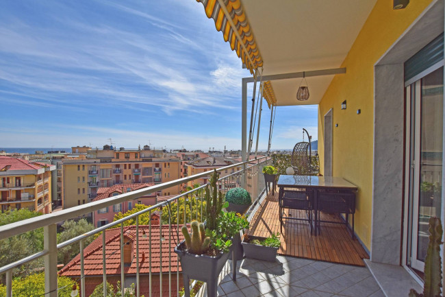 Trilocale in vendita a Alassio