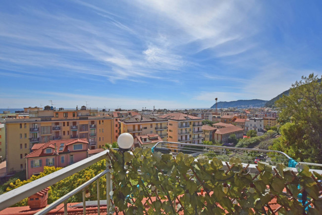 Trilocale in vendita a Alassio