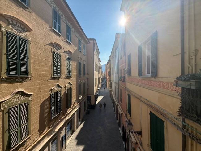 Quadrilocale in vendita a Alassio
