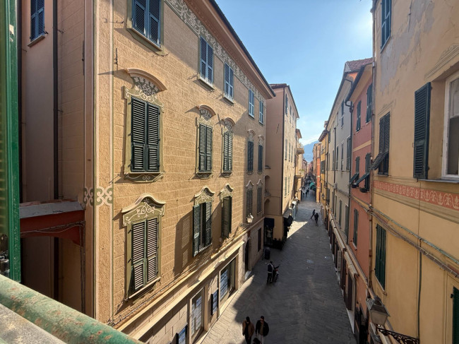 Quadrilocale in vendita a Alassio