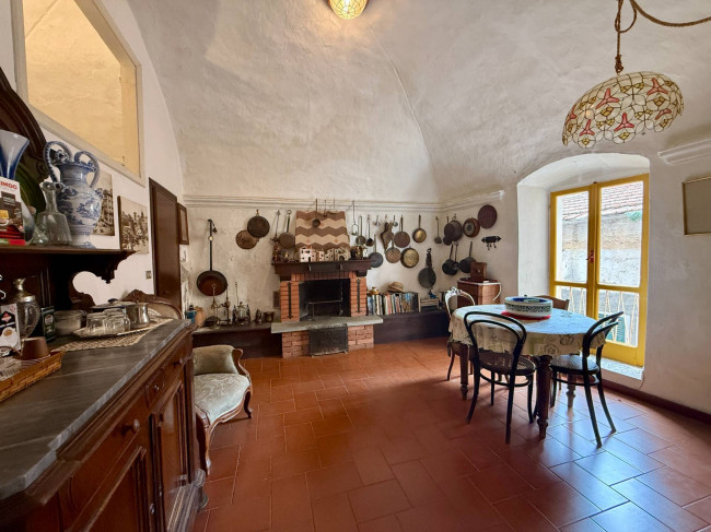 Casa Semindipendente in vendita a Loano