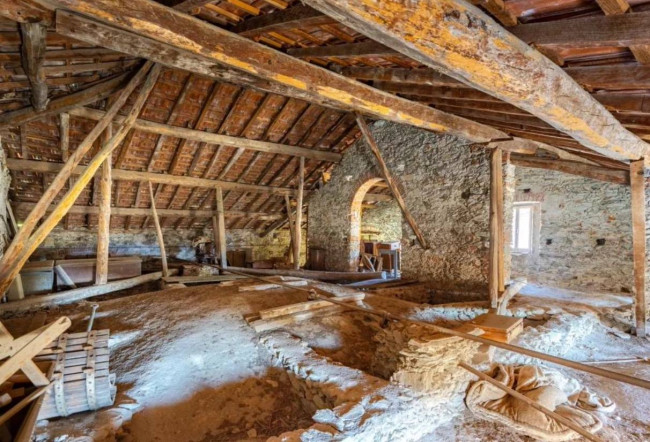 Casa Semindipendente in vendita a Loano