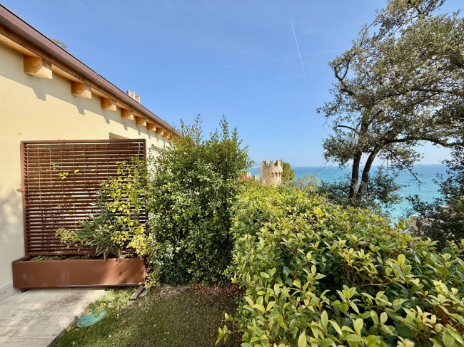 Bilocale con giardino in vendita a Borghetto Santo Spirito