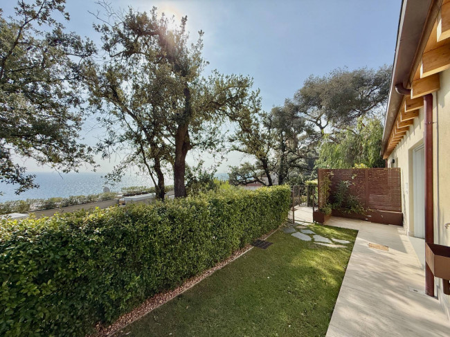 Bilocale con giardino in vendita a Borghetto Santo Spirito