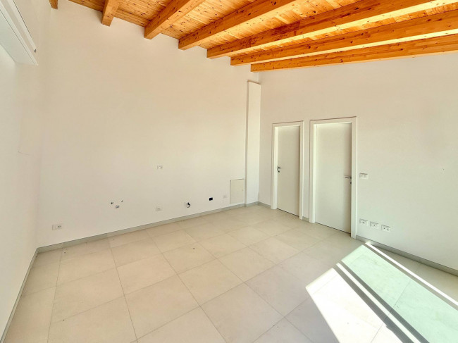 Bilocale con giardino in vendita a Borghetto Santo Spirito