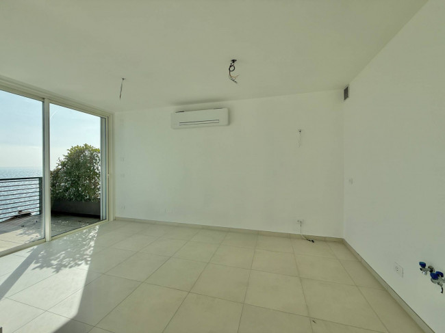 Penthouse for sale in Borghetto Santo Spirito