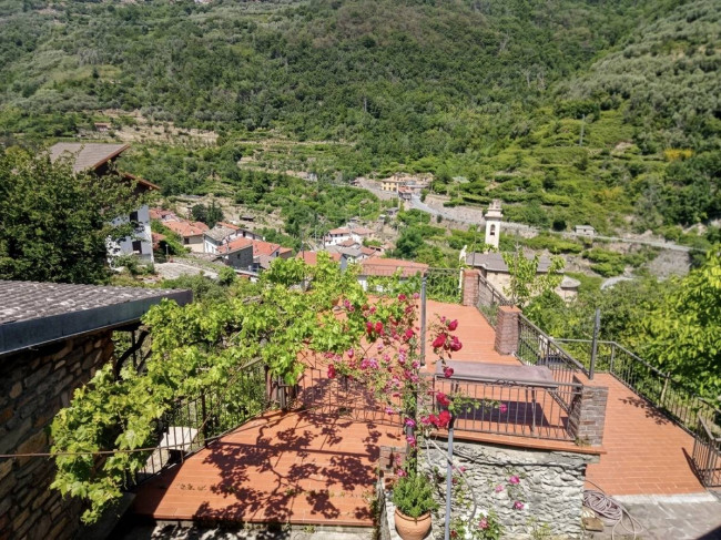 Casa Semindipendente in vendita a Rezzo