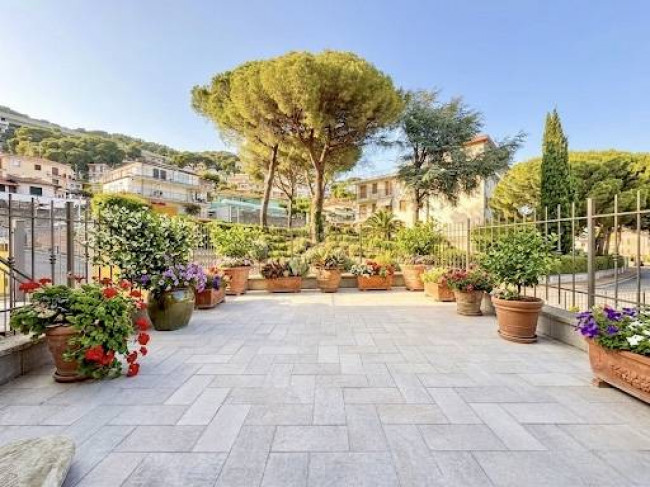Bilocale con giardino in vendita a Andora