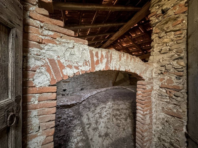 Casale in vendita a Toirano