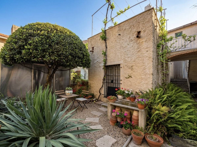 Casale in vendita a Toirano
