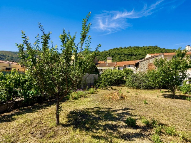 Casale in vendita a Toirano