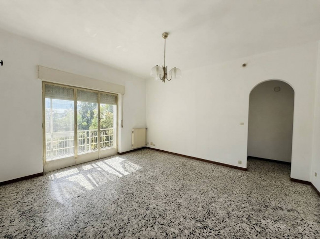 Villa zu verkaufen in Diano Marina