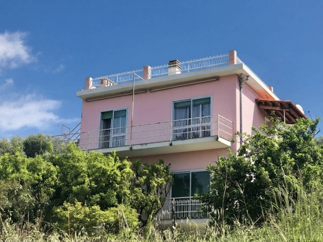 Villa zu verkaufen in Diano Marina