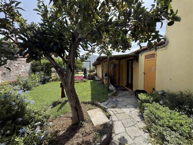 Villa zu verkaufen in Boissano