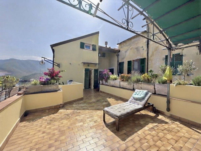 Villa zu verkaufen in Boissano