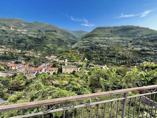 Casa Semindipendente in vendita a Rezzo