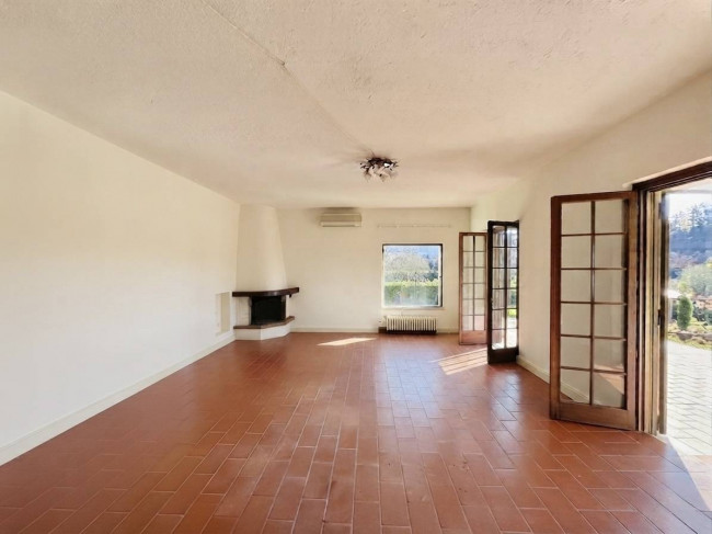 Villa in vendita a Garlenda