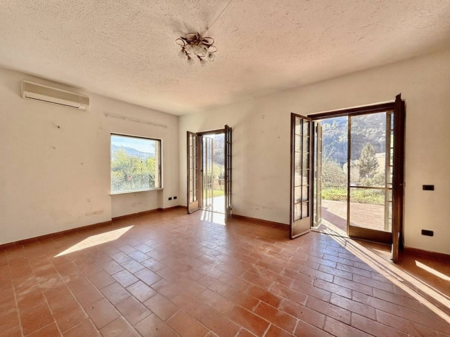Villa in vendita a Garlenda