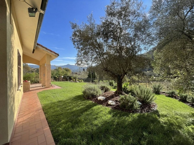 Villa in vendita a Garlenda