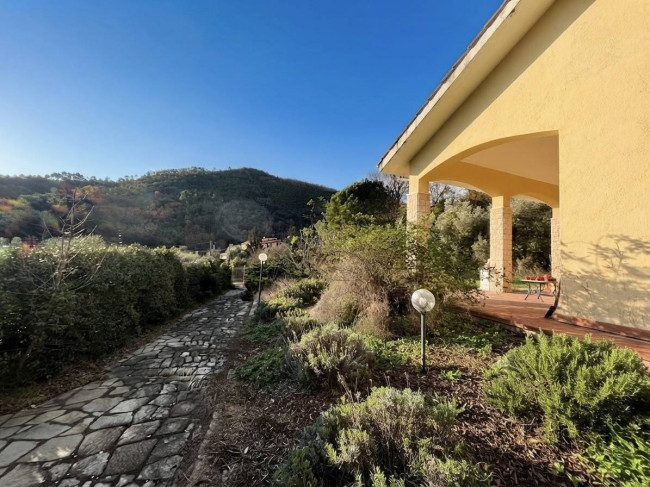 Villa in vendita a Garlenda