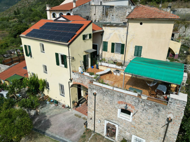 Villa zu verkaufen in Boissano