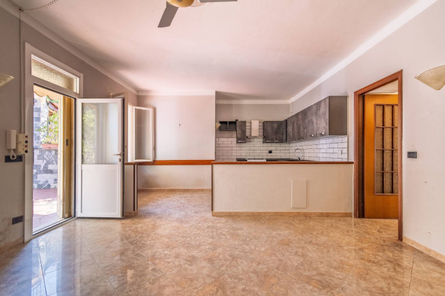 Casa Semindipendente in vendita a Alassio