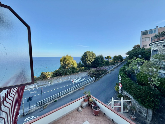 Bilocale Vista Mare in vendita a Cervo