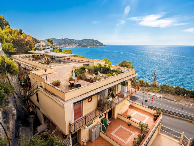 Bilocale Vista Mare in vendita a Cervo