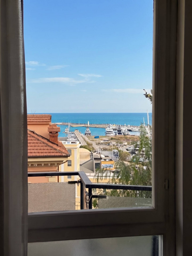 Appartamento in vendita a Imperia