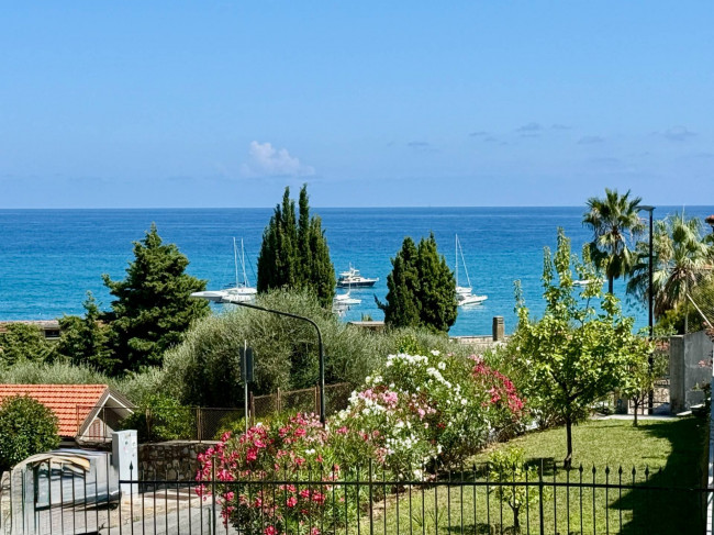 Villa in vendita a Diano Marina