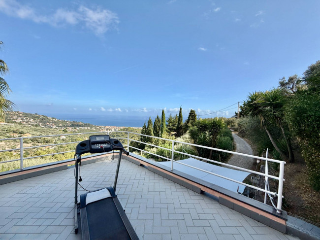 Villa in vendita a Alassio