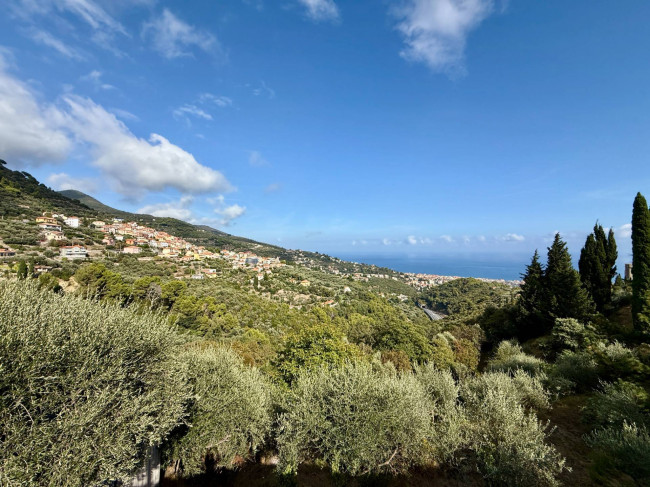 Villa in vendita a Alassio