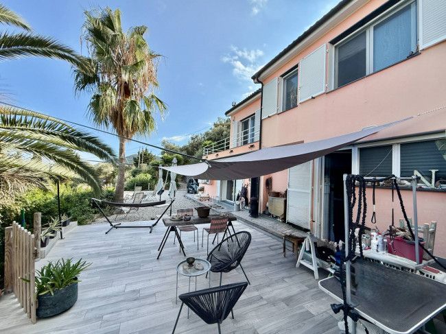 Villa in vendita a Alassio