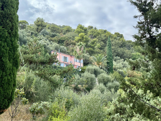 Villa in vendita a Alassio