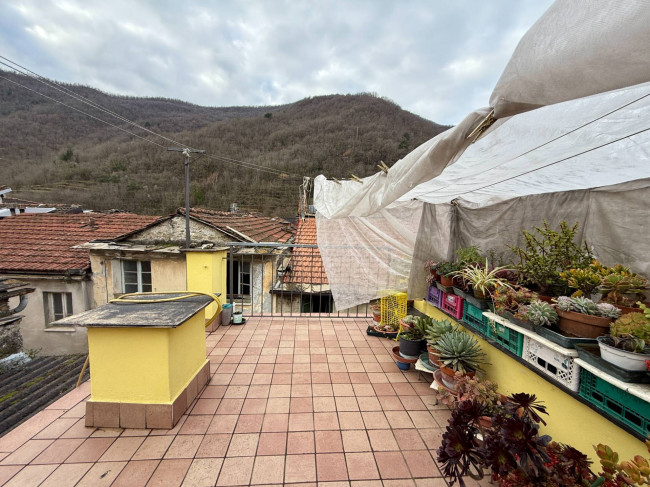 Casa Semindipendente in vendita a Pieve di Teco