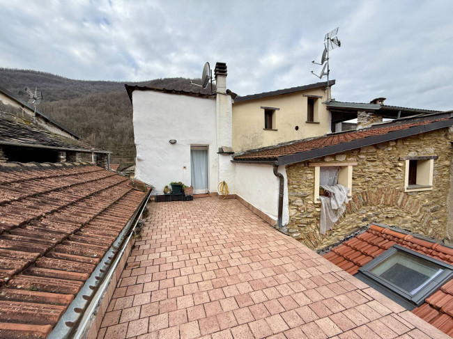 Casa Semindipendente in vendita a Pieve di Teco