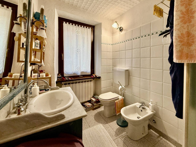 Casa Semindipendente in vendita a Pieve di Teco