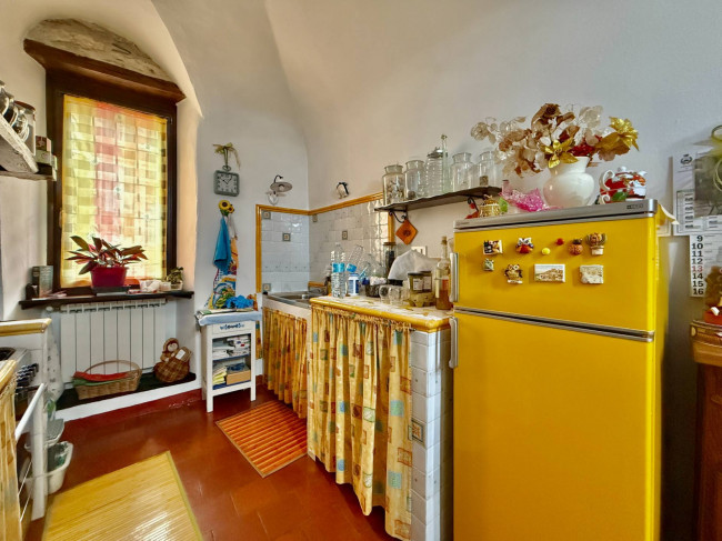 Casa Semindipendente in vendita a Pieve di Teco