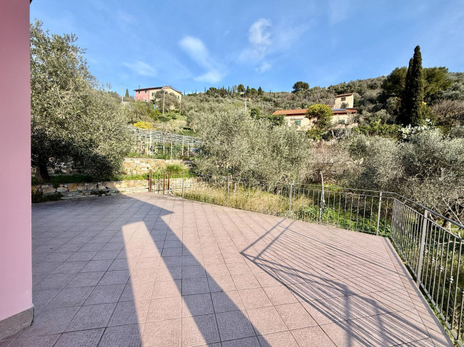Villa in vendita a Imperia