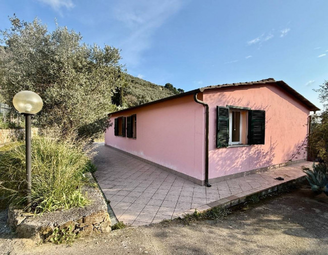 Villa in vendita a Imperia