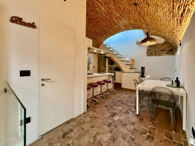 Casa Semindipendente in vendita a Toirano